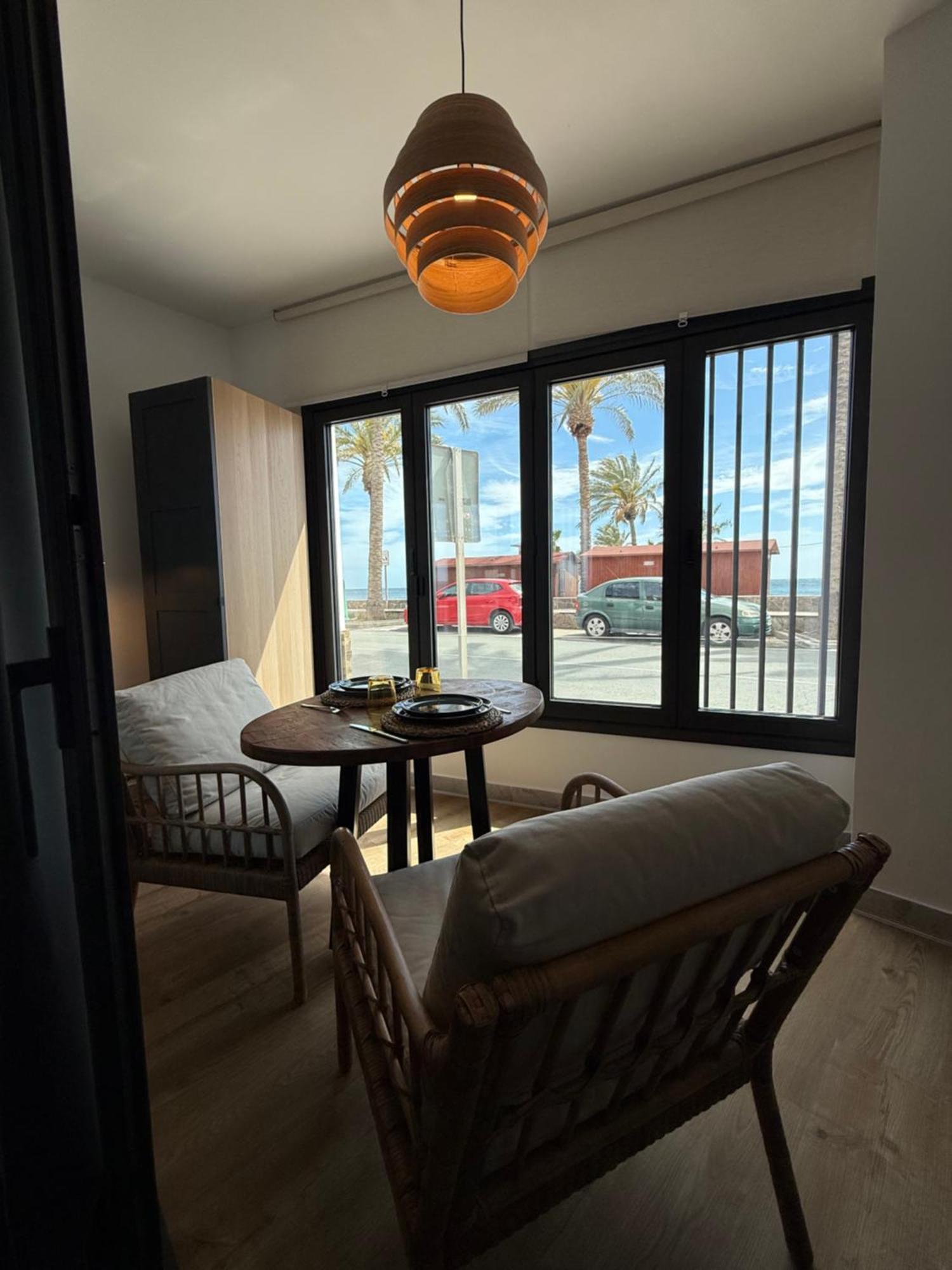 Victoria Loft Acomodação com café da manhã Castell de Ferro Exterior foto