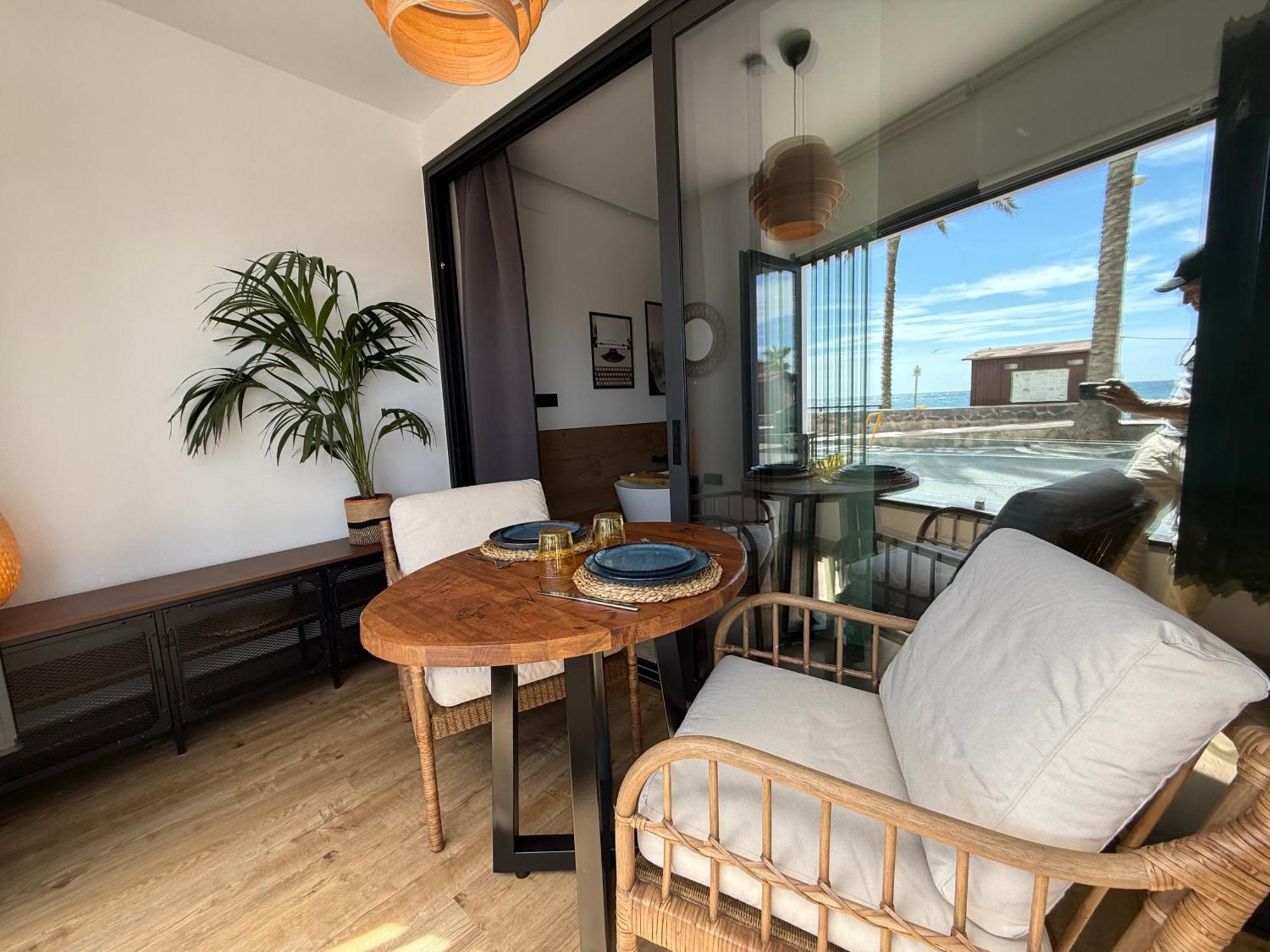 Victoria Loft Acomodação com café da manhã Castell de Ferro Exterior foto